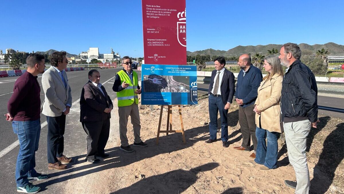 Una nueva glorieta facilitará la vida a miles de conductores en La Aljorra