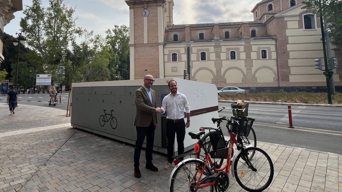 Murcia lanza aparcabicis cerrados por solo 1€ al día