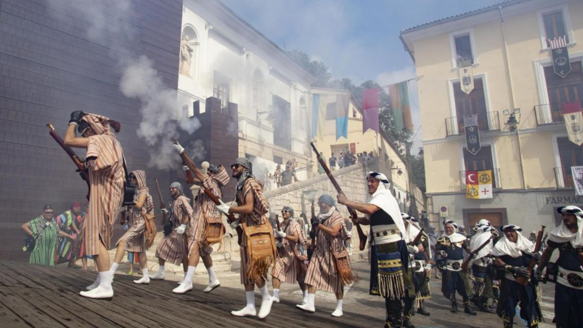 Murcia revive su historia con más de 30 actos en las Fiestas de Moros y Cristianos