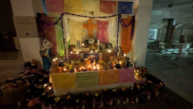 Museo de la Ciudad Altar de Muertos