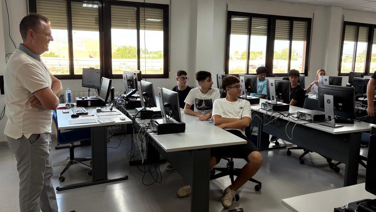 Murcia mejora la FP: 48.400 plazas y nuevas especialidades en Sanidad, IA y sectores industriales